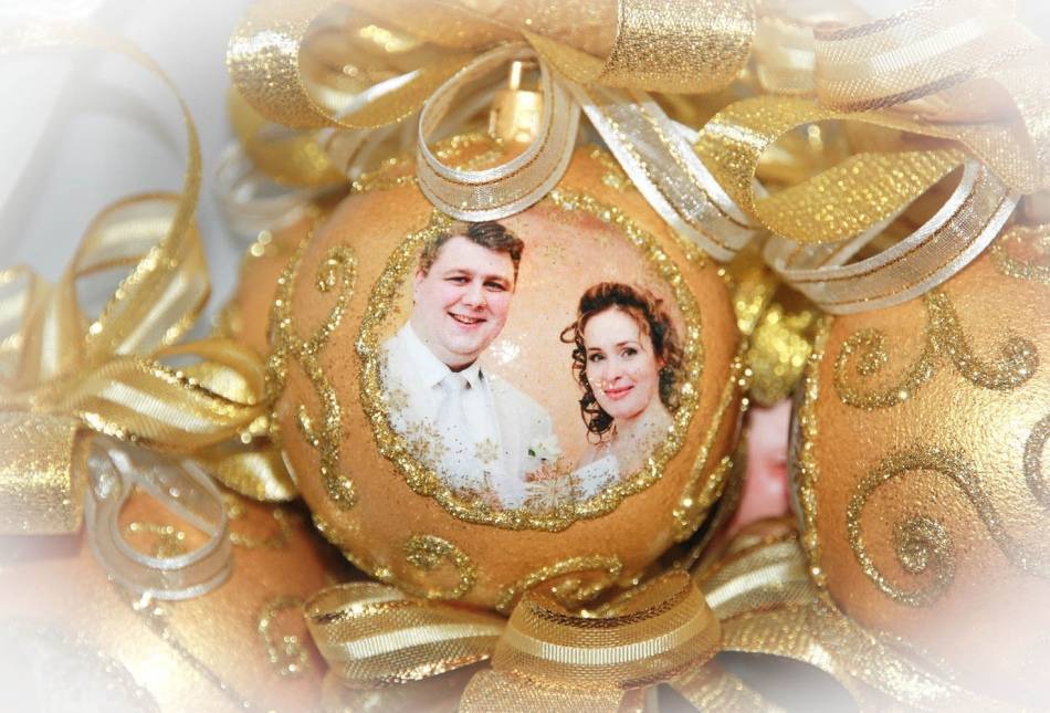Декупаж новогодних шаров